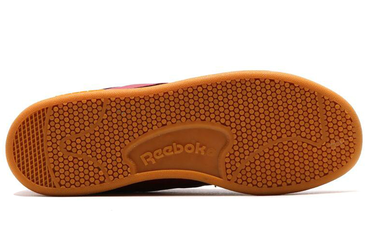 Shop 锐步 NPC UK '铁人三项红' BD2643