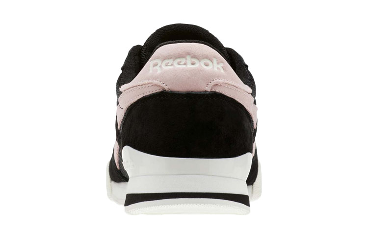 Lookbook Reebok Phase 1 Pro 'Negro Confort Casual' CN3743