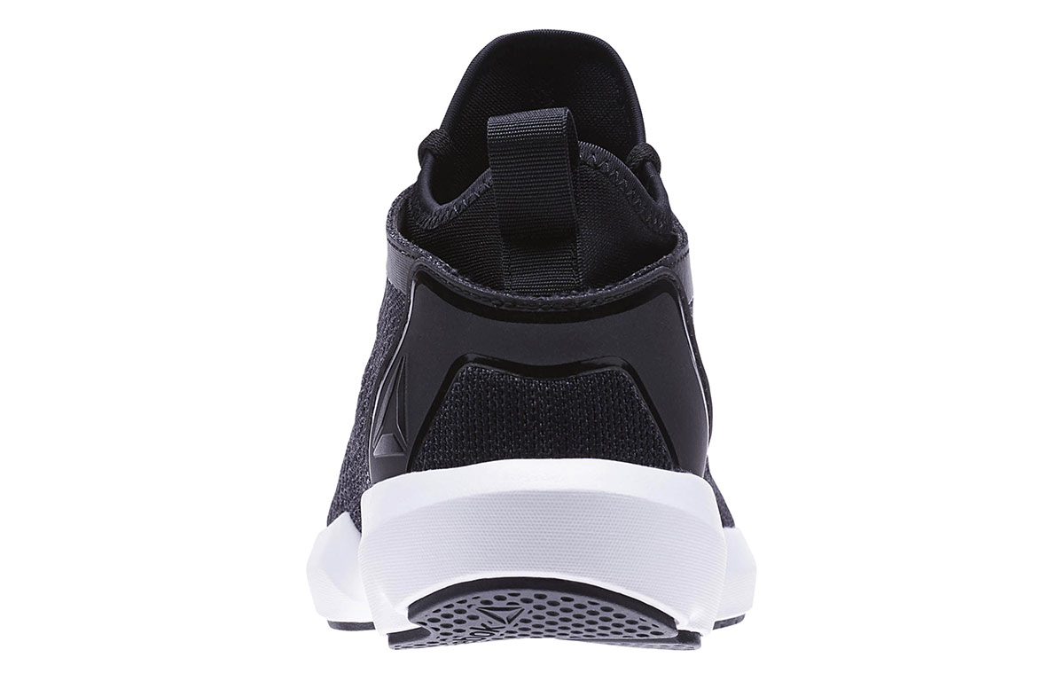 Shop Reebok Plus Runner 2.0 Noir CM8719