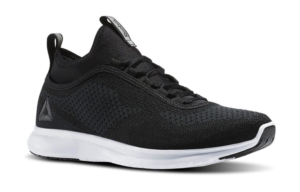 Lookbook 锐步 Plus Runner ULTK 黑色运动鞋 BS5453