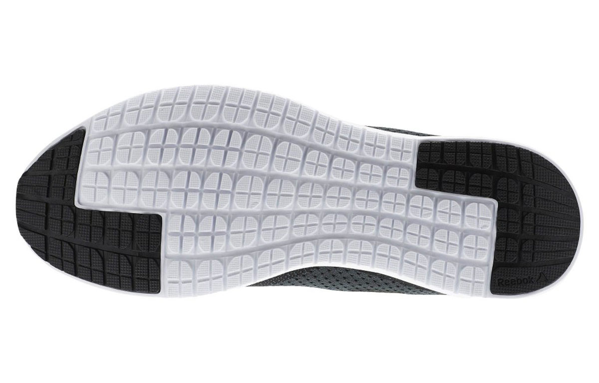 Details for 锐步 Plus Runner ULTK 黑色运动鞋 BS5453