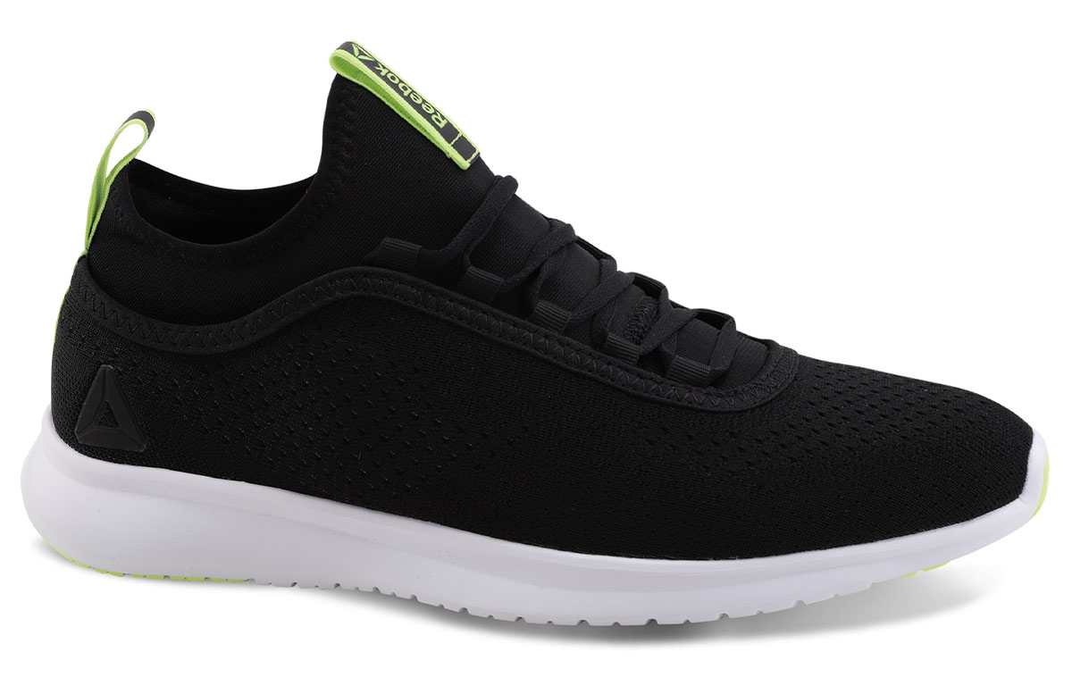 Lookbook 리복 플러스 러너 ULTK "딥 블랙" (53 characters) CN0358