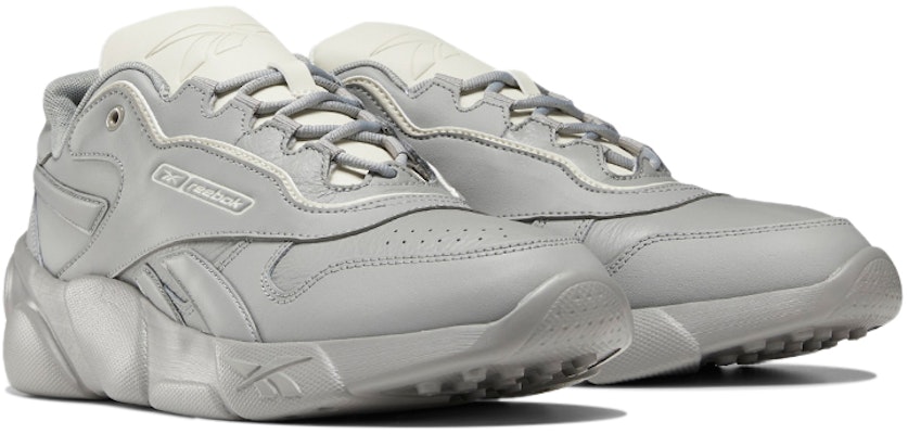 锐步经典皮革灰色款 DV8610 Lookbook 锐步经典皮革灰色款 DV8610