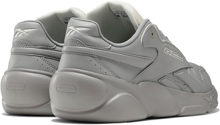 锐步经典皮革灰色款 DV8610 Shop 锐步经典皮革灰色款 DV8610