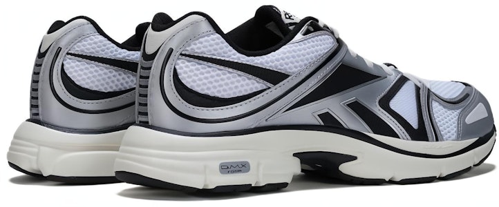 リーボック プレミア ロード プラス 6 "シルバーメタリックブラック" 100074712 Lookbook リーボック プレミア ロード プラス 6 "シルバーメタリックブラック" 100074712