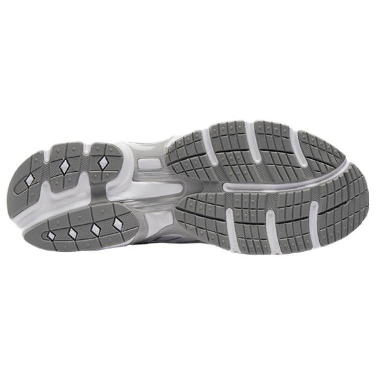 Shop Reebok Premier Road Plus 6 '白銀金屬' 100200964