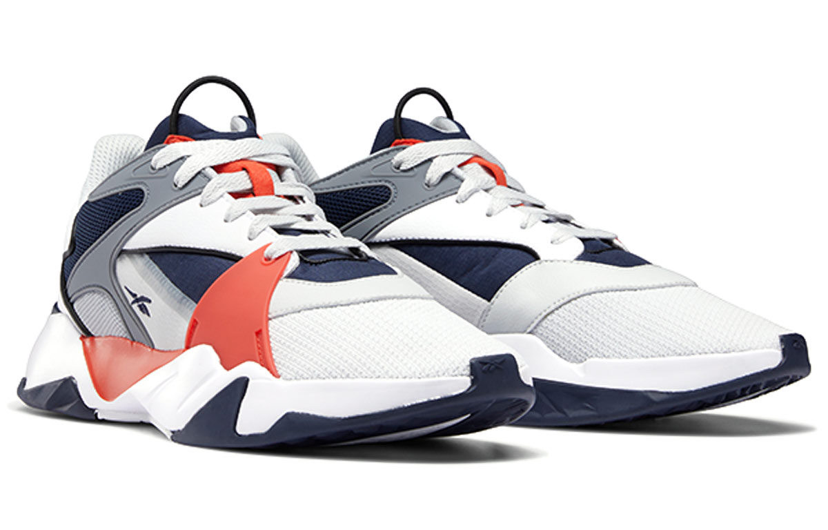 Lookbook Reebok Preseason.01 ''Wit Dynamic Rood'' FX3870