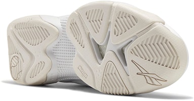 锐步Pump Court "白色象牙" FX9925 Details for 锐步Pump Court "白色象牙" FX9925