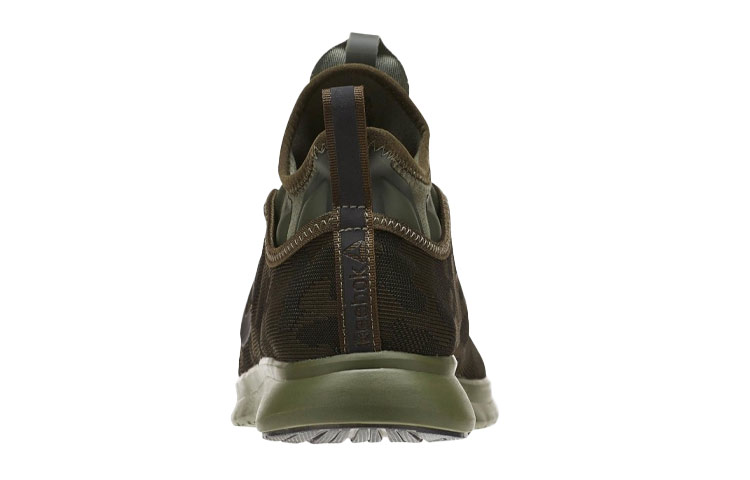 Shop 锐步 Pump Plus '迷彩' BD4937