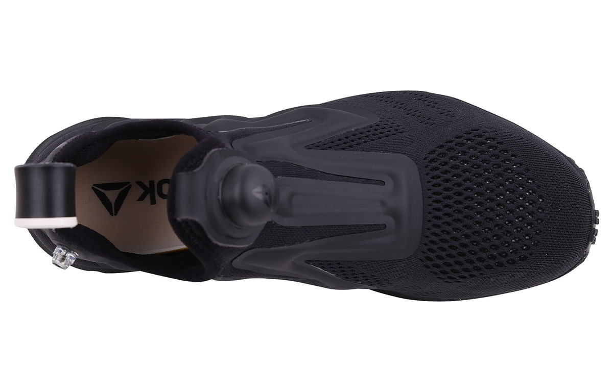 Shop Reebok Pump Supreme Engine ''Schwarze Laufschuhe'' CN2189