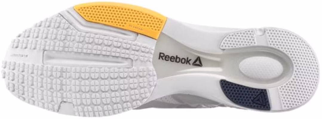 Reebok Pump Supreme Jacquard Tape 中筒 跑步鞋 男女版 白色 Shop Reebok Pump Supreme Jacquard Tape 中筒 跑步鞋 男女版 白色