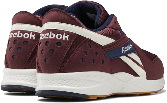 Reebok Pyro 酒紅色 跑步鞋 Shop Reebok Pyro 酒紅色 跑步鞋