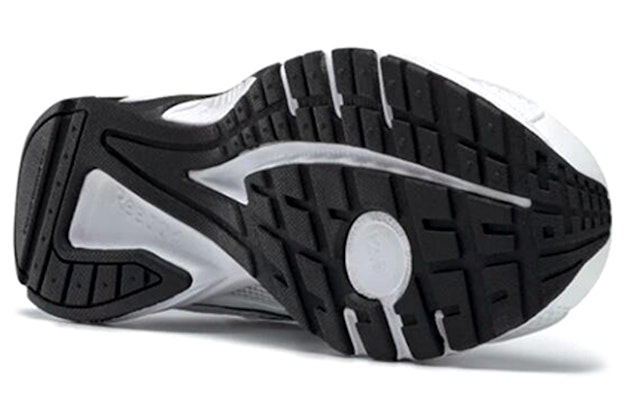 Reebok Quick Chase Putih/Hitam FW2061 Details for Reebok Quick Chase Putih/Hitam FW2061
