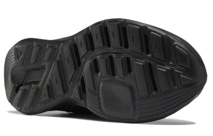 Purchase Reebok Quick Motion ''Schwarzer Komfort'' DV9266