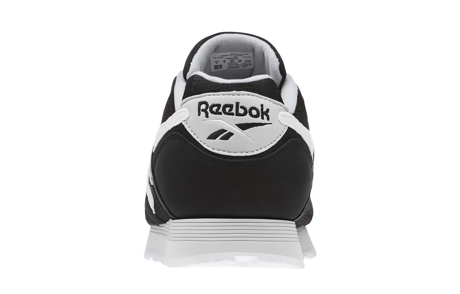 Shop Reebok Rapide Mu 輕便舒適 低筒運動跑步鞋 黑