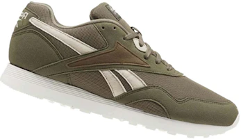 Shop Reebok Rapide Mu 輕便舒適 低筒運動跑步鞋 軍綠
