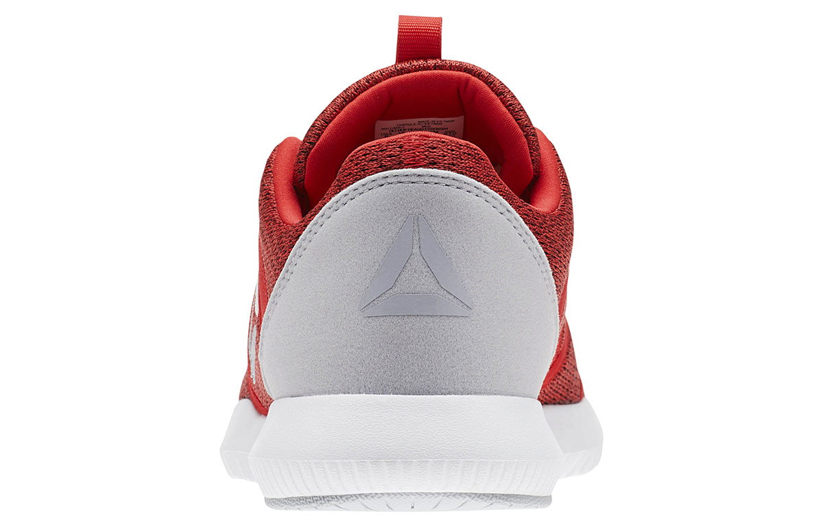 Shop Reebok Reago Essential ''Rood Hardlopen'' CN5130