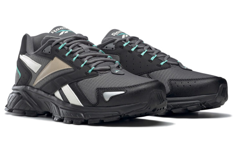 Lookbook 銳步皇家Hyperium越野運動鞋 黑灰