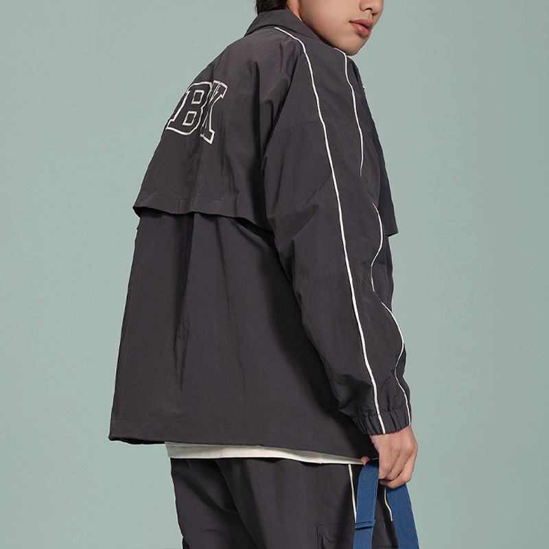 Details for Reebok 復古拼色運動外套 男女款 - 深炭黑 24SRC105UGH1