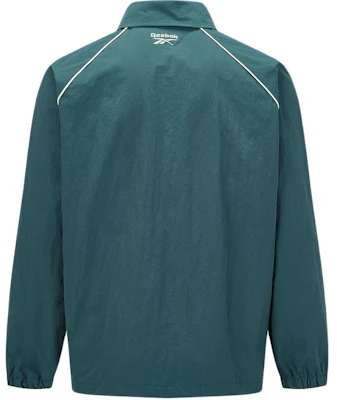 리복 레트로 자수 스포츠 아웃도어 우븐 자켓 유니섹스 - 젬 그린 24SRC107UGL7 Lookbook 리복 레트로 자수 스포츠 아웃도어 우븐 자켓 유니섹스 - 젬 그린 24SRC107UGL7