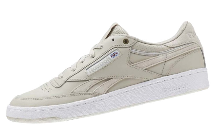 Lookbook Reebok Revenge Plus ''Beige Baskets Basses Décontractées'' CN3857
