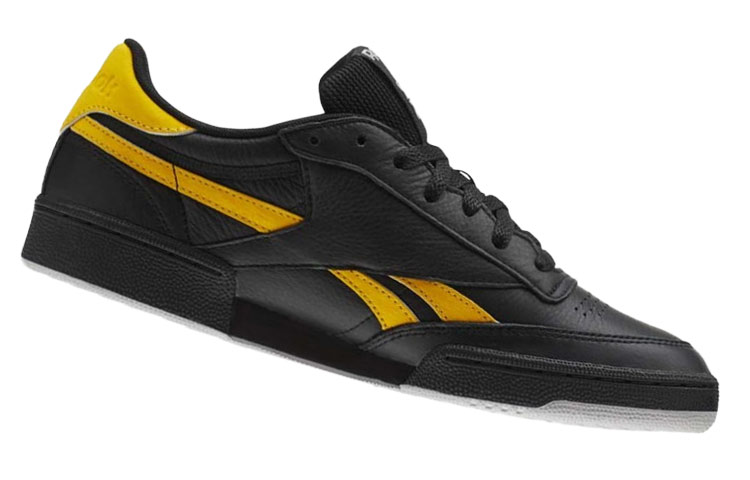 Shop Reebok 复仇者 Plus '黑黄' CN3398