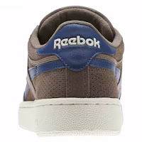 Shop Reebok Revenge Plus 低筒休閒板鞋 棕色
