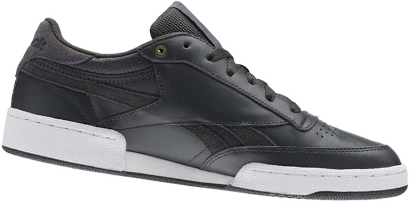 Reebok Revenge Plus 'Hitam Klasik' CN4889 Shop Reebok Revenge Plus 'Hitam Klasik' CN4889
