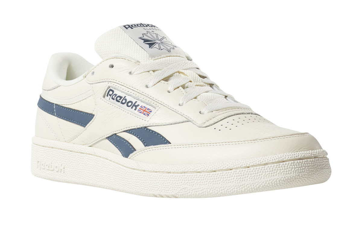 Lookbook Reebok Revenge Plus ''Classic White'' Sneaker Wit DV7029