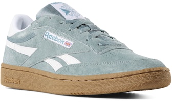 Reebok Revenge Plus 'Teal Fog' Sepatu Pria CN6009 Lookbook Reebok Revenge Plus 'Teal Fog' Sepatu Pria CN6009
