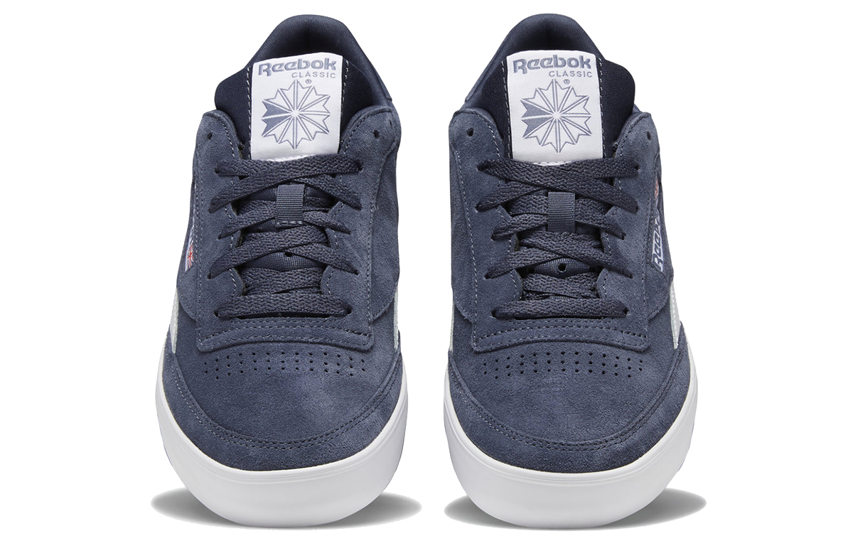 Lookbook 锐步复仇者蓝白色运动鞋 DV7302