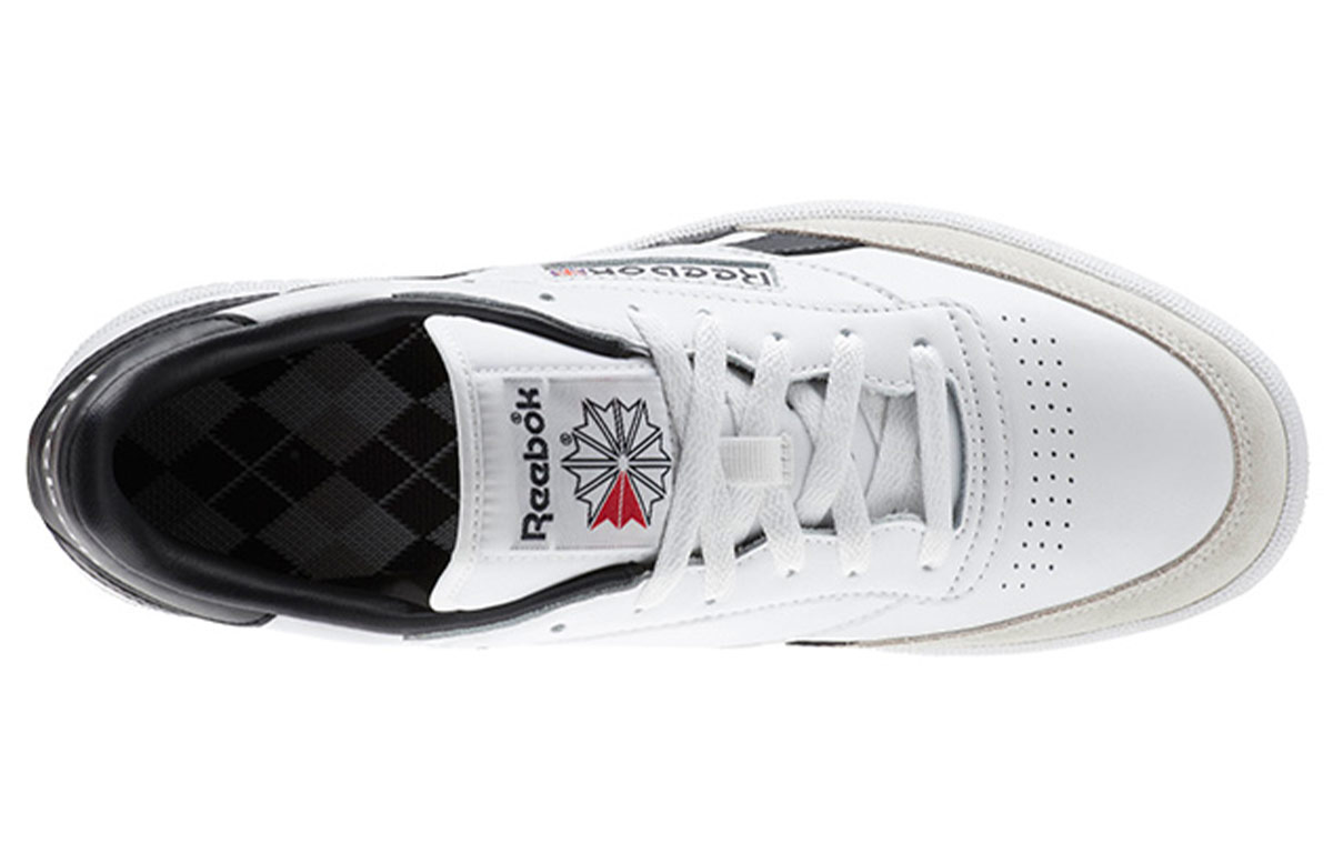 Lookbook Reebok Revenge Plus TRC ''Wit'' BS6517