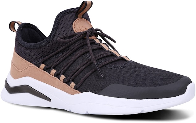 Reebok Royal Astrostorm 'Abu-Abu Hitam' CM9467 Lookbook Reebok Royal Astrostorm 'Abu-Abu Hitam' CM9467