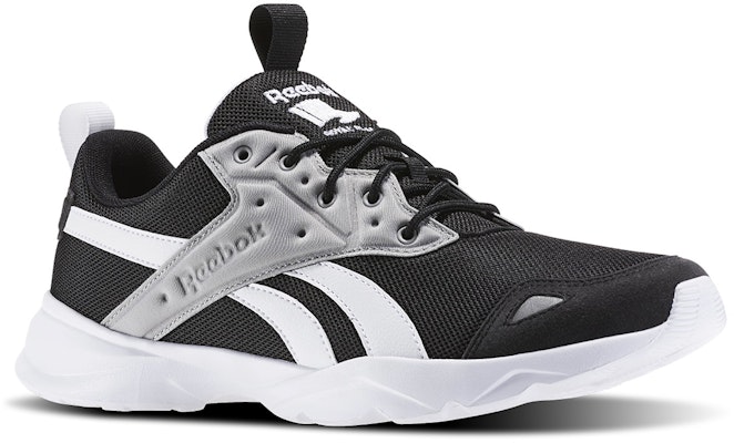 锐步皇家烈焰'黑灰' BD5343 Lookbook 锐步皇家烈焰'黑灰' BD5343