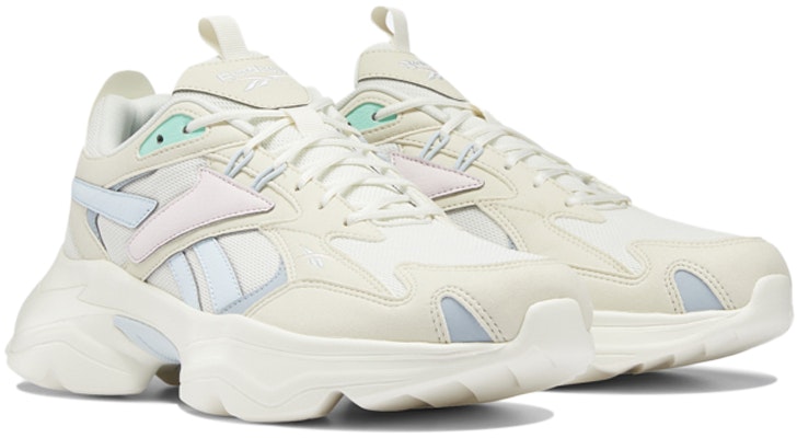 Reebok Royal Bridge 4 'Kapur Alabaster Biru' GW8946 Lookbook Reebok Royal Bridge 4 'Kapur Alabaster Biru' GW8946