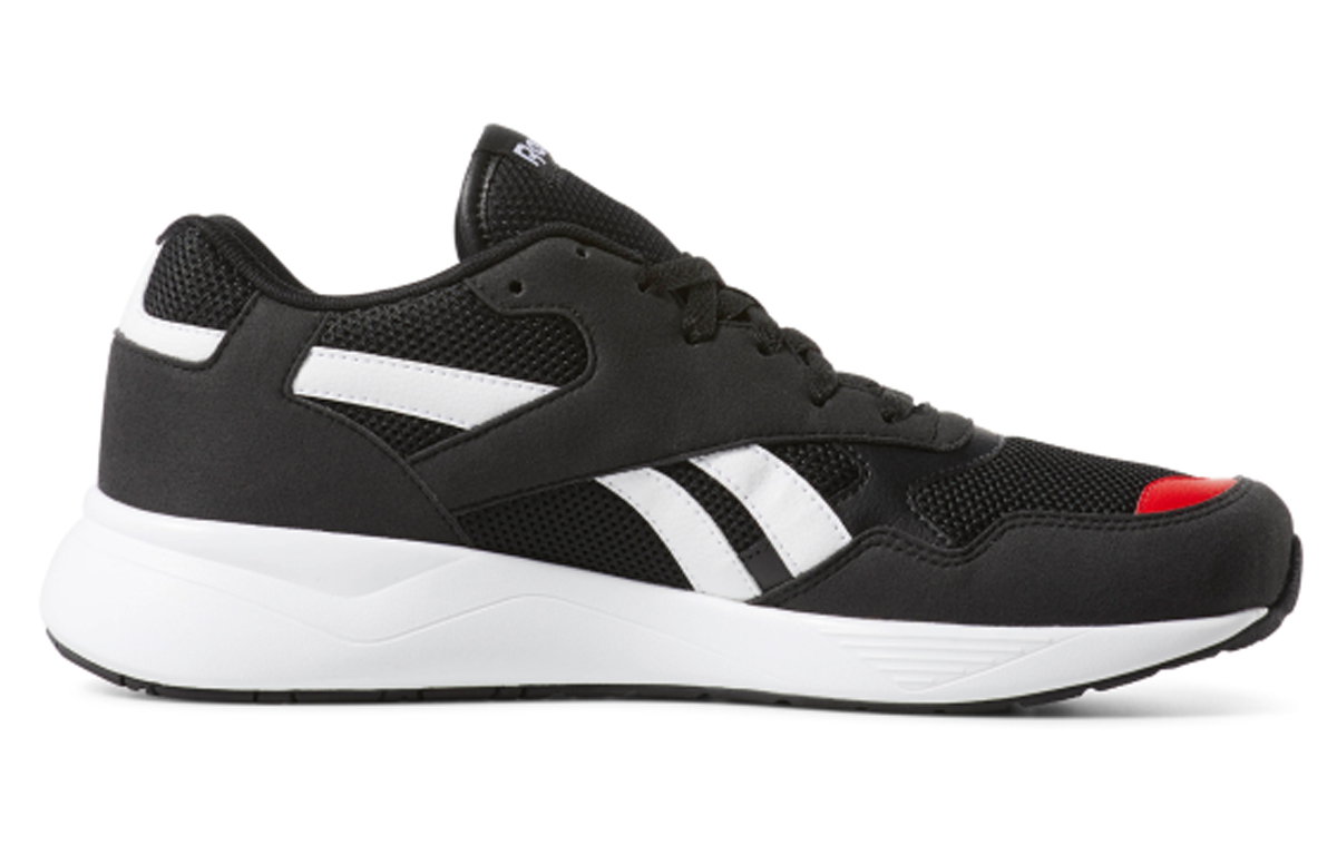 Order Reebok Royal Dashonic ''Zwart'' DV3761