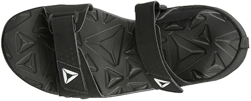 Shop Reebok Royal Flex 魔術貼 戶外露趾運動涼鞋 黑