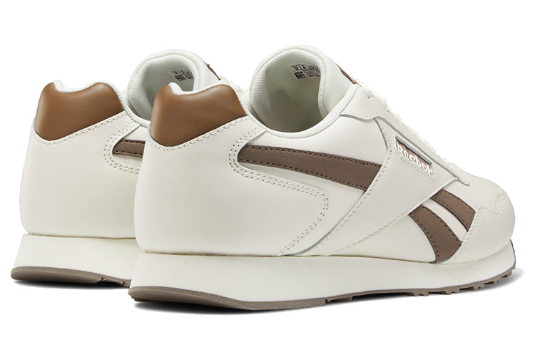 Shop Reebok Royal Glide LX '米色' 休闲鞋 FV0166
