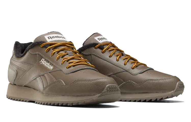 Lookbook 銳步Royal Glide Ripple 棕色