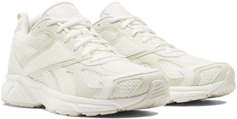 Reebok Royal Hyperium Sneaker GW8000 Lookbook Reebok Royal Hyperium Sneaker GW8000