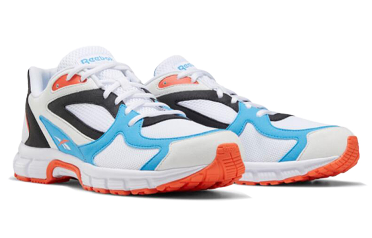 Lookbook Reebok皇家奔跑完赛2.0 白藍