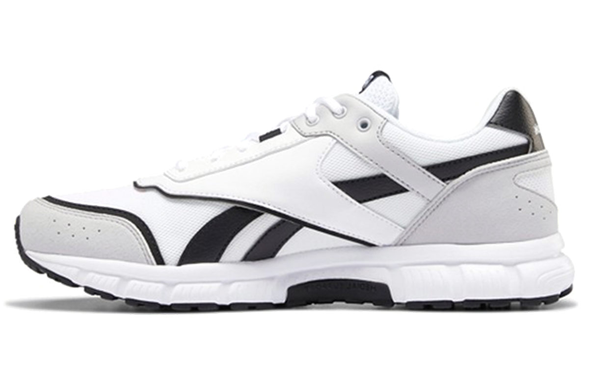 Buy Reebok Royal Run Finish 舒適透氣 低筒休閒跑步鞋 灰黑