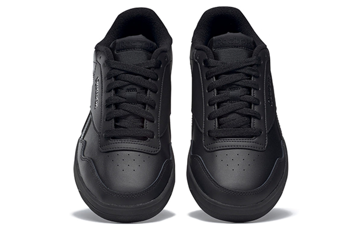 Shop 锐步Royal Techque黑色滑板鞋 BS9090