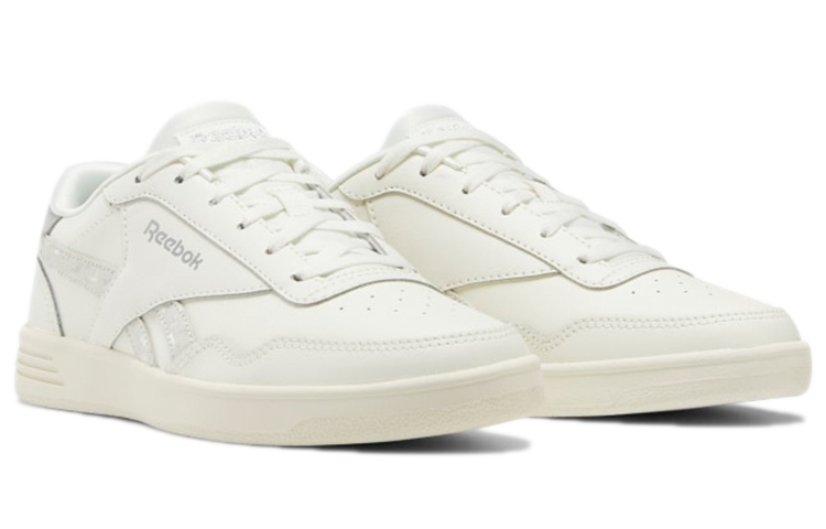 Lookbook Reebok Royal Techque T ''Chalk Zilver Metallic'' GX8518
