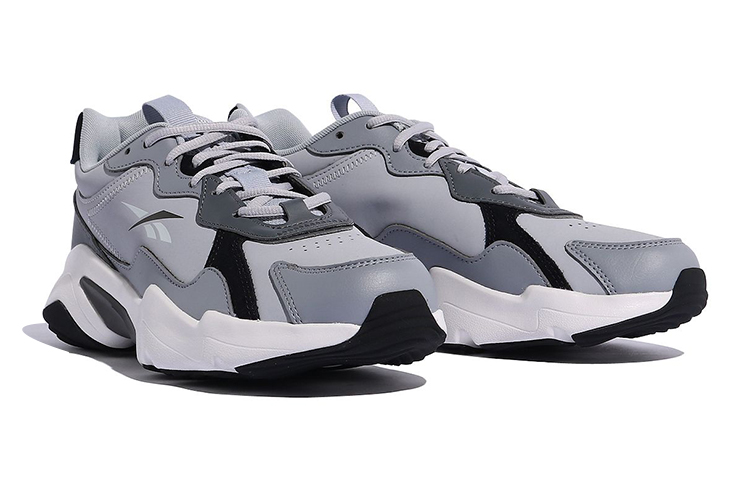 Lookbook Reebok Royal Turbo Impulse Cln 灰色跑步鞋