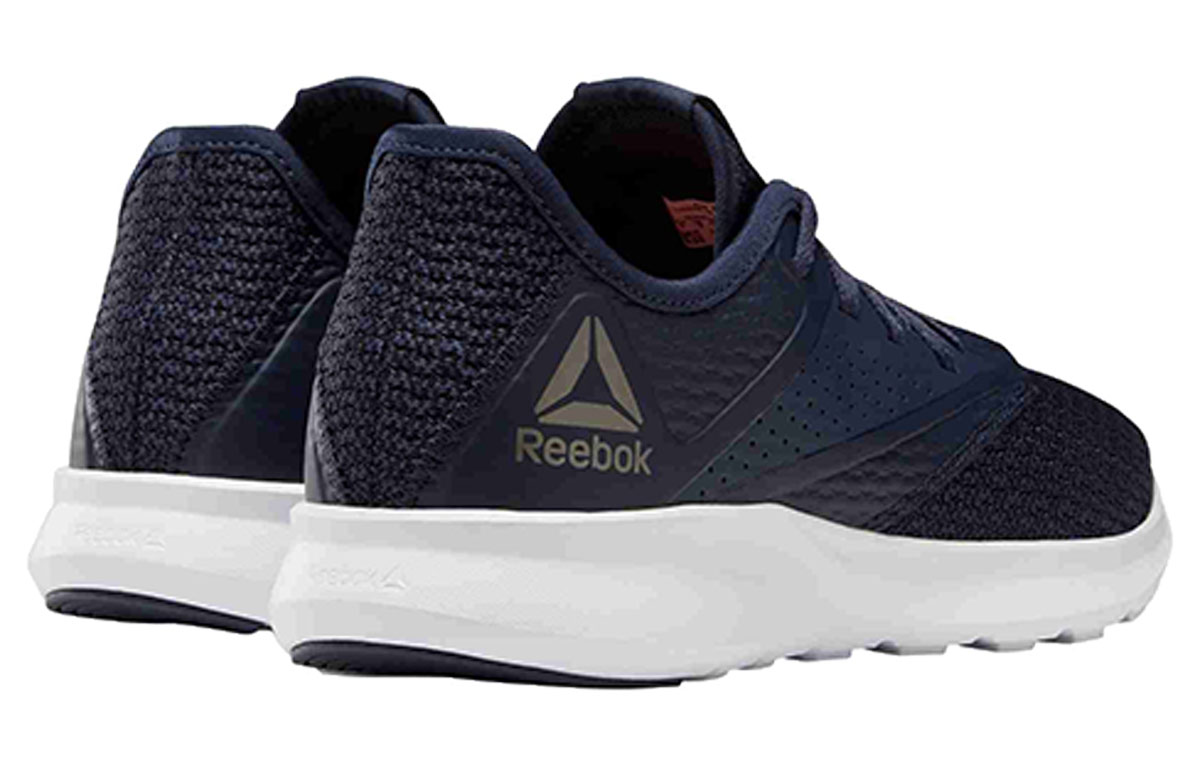 Lookbook Reebok Run Cruiser Navy ''Blauw'' DV9449