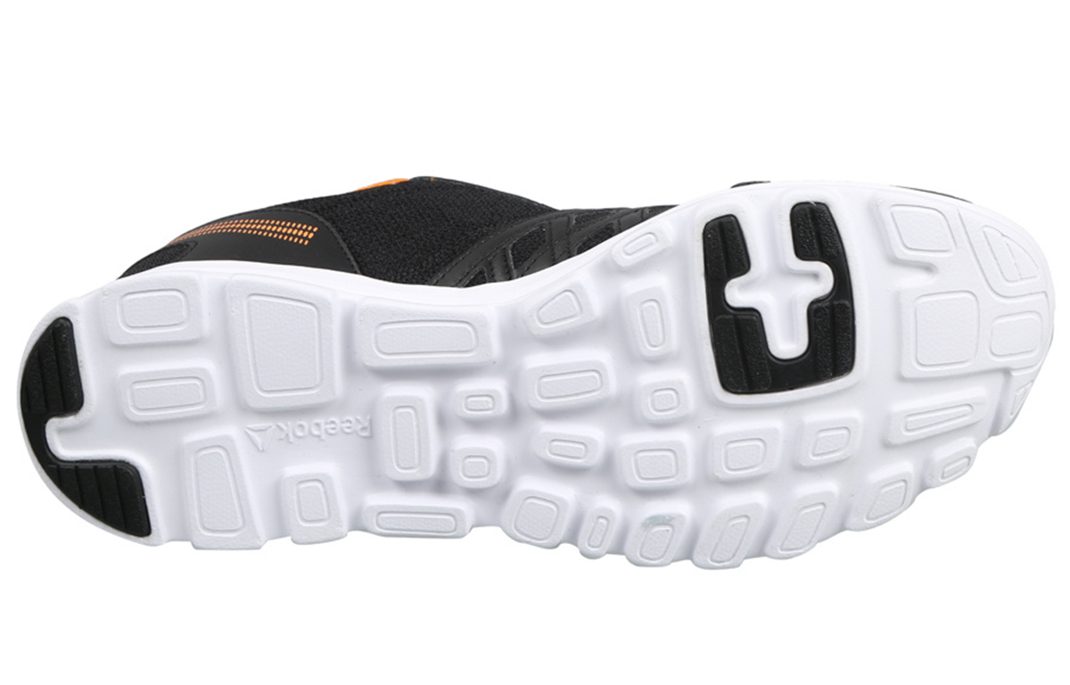 Details for リーボック ランフュージョン エクストリーム 黒×オレンジ FW0344