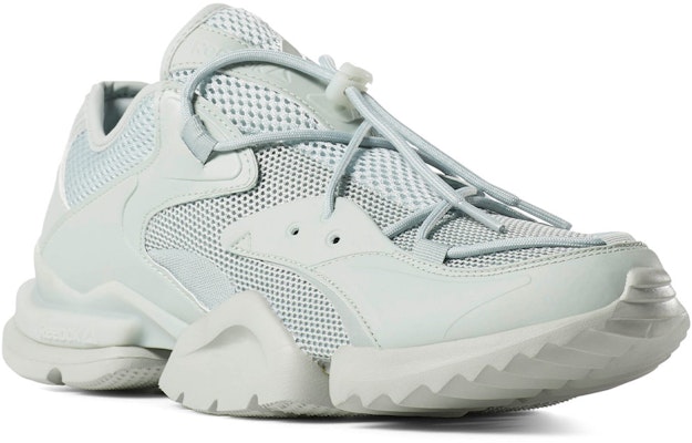 リーボック ランR 96 グレー/ホワイト DV5203 Lookbook リーボック ランR 96 グレー/ホワイト DV5203