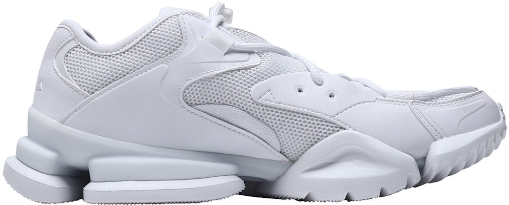 Reebok Run.R 96 'Putih' CN4606 Order Reebok Run.R 96 'Putih' CN4606
