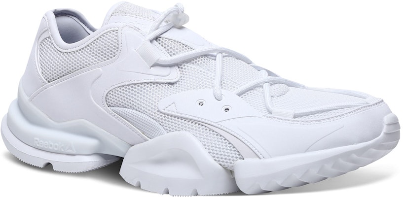 Reebok Run.R 96 'Putih' CN4606 Lookbook Reebok Run.R 96 'Putih' CN4606